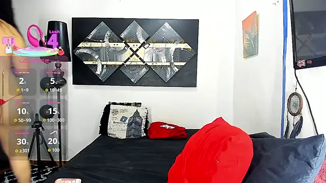 SARAMISHA online show from December 2025 08:13:02 PM