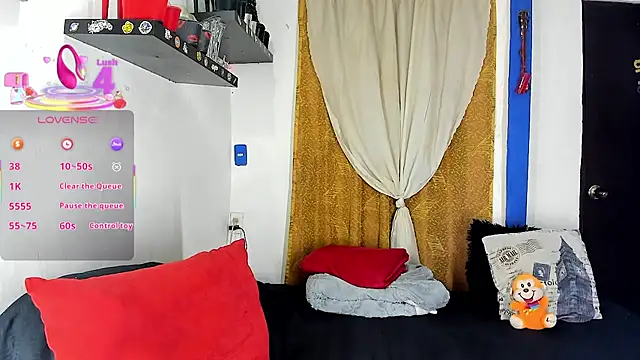 SARAMISHA online show from March 2026 04:56:02 PM