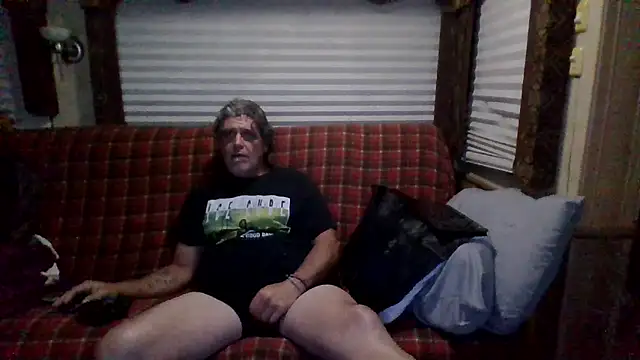 Snapshot of lateniter chatting on May 2026 04:10:02 AM lateniter online show from May 2026 04:10:02 AM