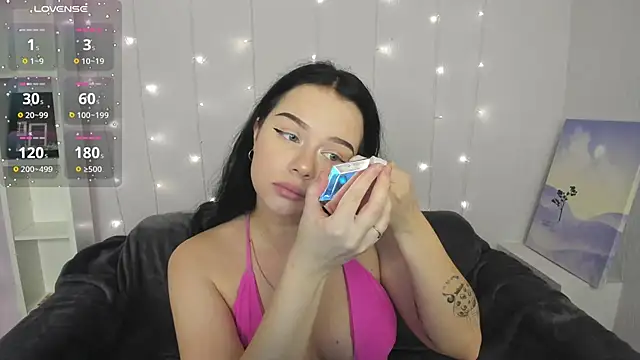 Lori  Hell online show from November 2025 02:47:02 AM