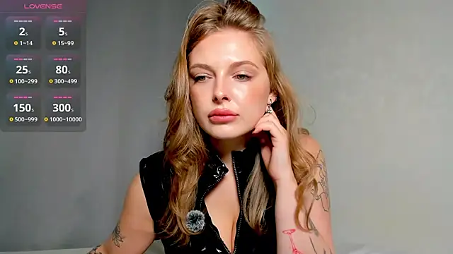 mercedescutee online show from September 2025 03:28:02 PM