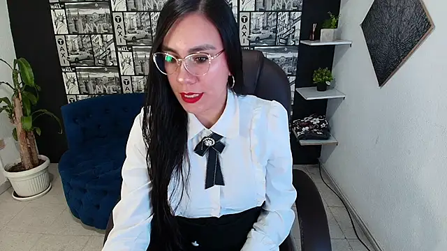 Agata-Moon online show from December 2025 04:24:01 PM