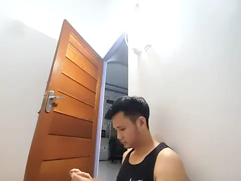 Snapshot of andi888999 chatting on November 2025 12:15:01 PM andi888999 online show from November 2025 12:15:01 PM