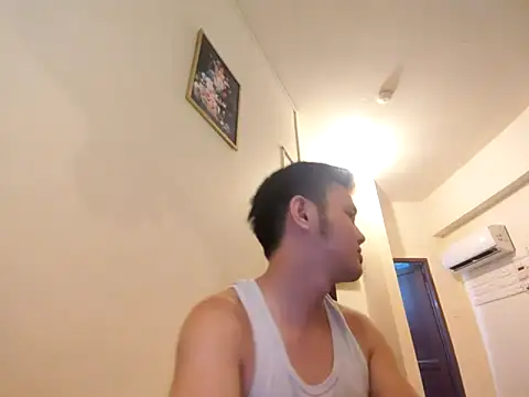 Snapshot of andi888999 chatting on January 2026 12:20:01 PM andi888999 online show from January 2026 12:20:01 PM