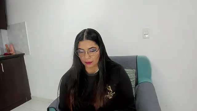 Luna Dumont online show from November 2025 11:13:01 AM