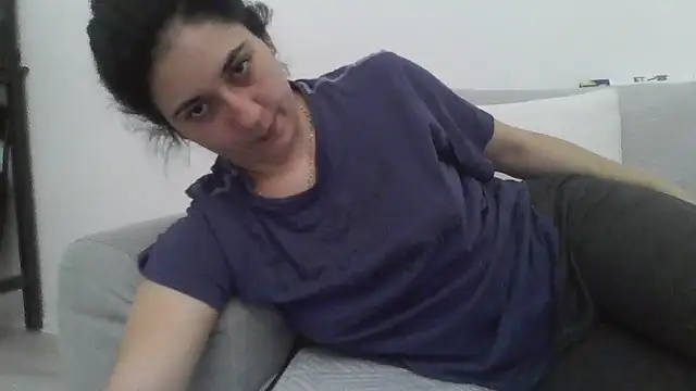 Snapshot of davenmichelle00 chatting on April 2026 07:17:02 AM davenmichelle00 online show from April 2026 07:17:02 AM