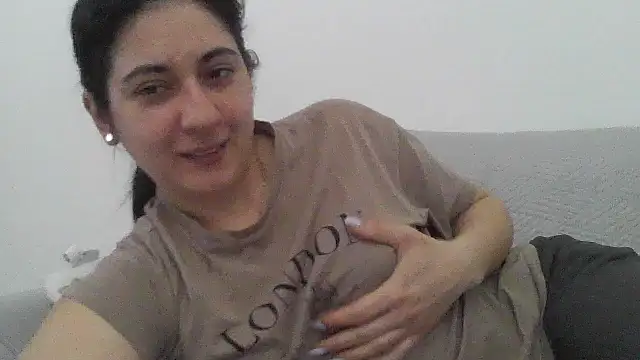 Snapshot of davenmichelle00 chatting on April 2026 05:15:01 AM davenmichelle00 online show from April 2026 05:15:01 AM