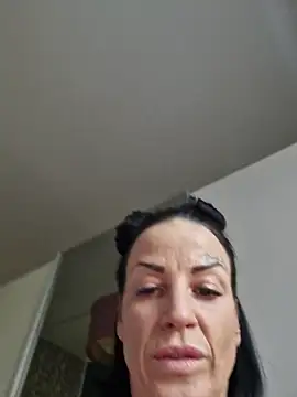 Snapshot of EmilyDiazofficial chatting on January 2026 01:37:02 PM EmilyDiazofficial online show from January 2026 01:37:02 PM