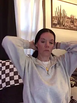 SidneyRaee online show from December 2025 04:25:02 PM