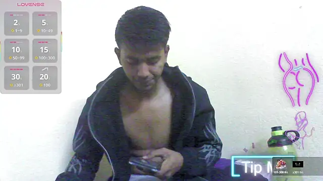 just fucks online show from December 2025 07:20:02 PM