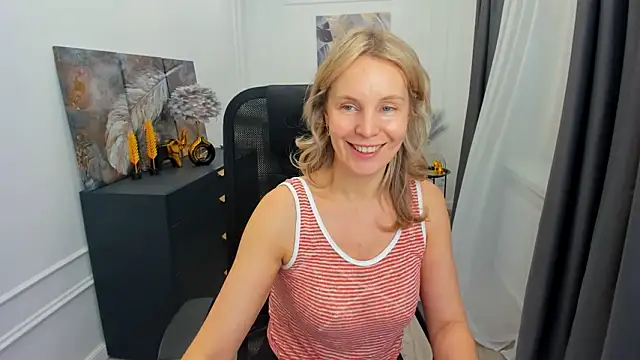 Sinty Devis online show from March 2026 08:19:01 AM