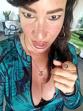 Snapshot of TheGoddessBianca chatting on December 2024 10:07:01 AM TheGoddessBianca online show from December 2024 10:07:01 AM