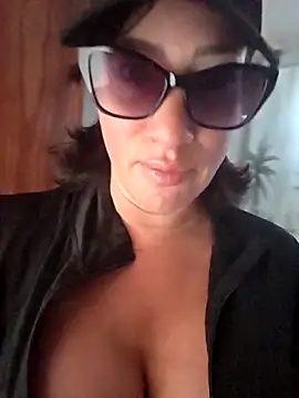 Snapshot of TheGoddessBianca chatting on March 2026 09:27:01 AM TheGoddessBianca online show from March 2026 09:27:01 AM