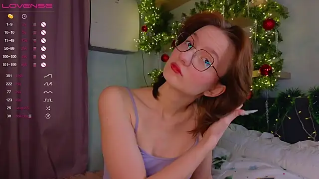 Snapshot of IdaValenti chatting on January 2025 01:10:02 AM IdaValenti online show from January 2025 01:10:02 AM