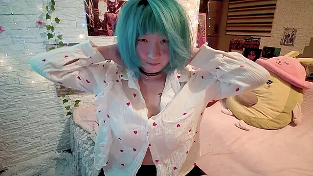 Snapshot of Akemilun chatting on September 2025 03:12:02 PM Akemilun online show from September 2025 03:12:02 PM