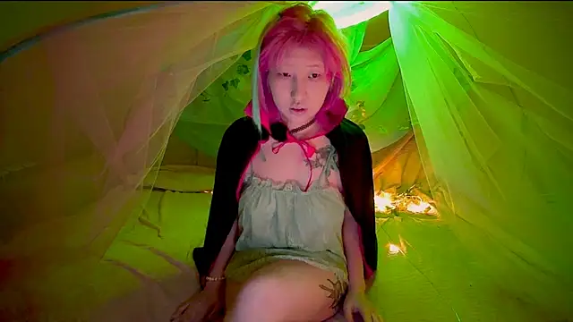 Snapshot of Akemilun chatting on November 2025 11:56:01 AM Akemilun online show from November 2025 11:56:01 AM