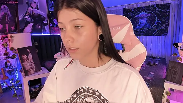 LanaKyutt online show from March 2025 05:58:02 AM