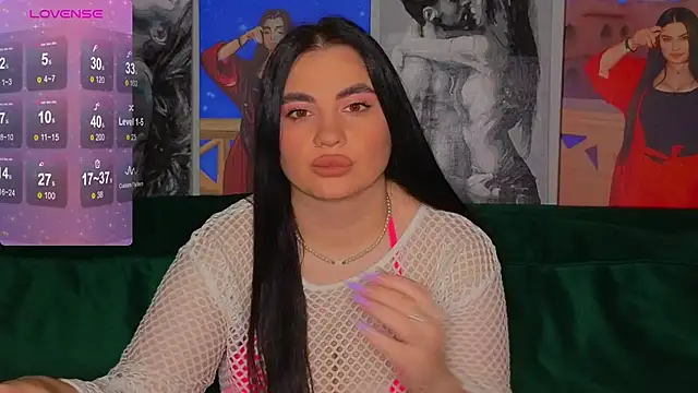 Nikki Kardashian online show from December 2024 08:27:02 PM