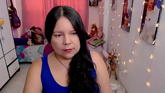 Snapshot of claryssa_ chatting on May 2026 09:44:02 PM claryssa online show from May 2026 09:44:02 PM