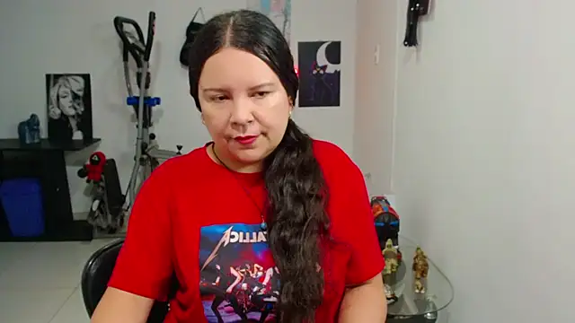 Snapshot of claryssa_ chatting on May 2026 05:37:01 AM claryssa online show from May 2026 05:37:01 AM