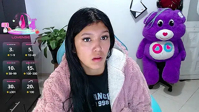 emily rosse04 online show from April 2026 11:24:02 AM