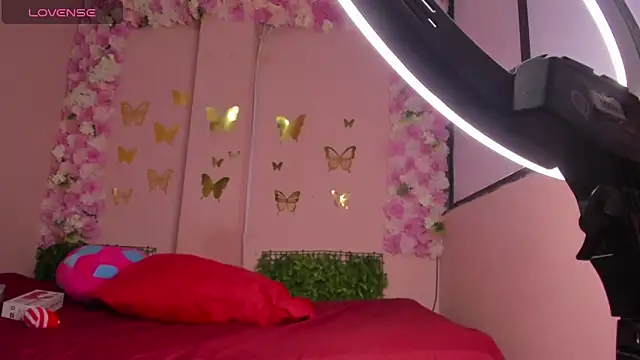 Snapshot of grandmother_milf chatting on February 2026 02:02:01 PM grandmother milf online show from February 2026 02:02:01 PM