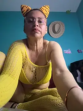 Snapshot of SheraHadee chatting on June 2026 03:03:02 PM SheraHadee online show from June 2026 03:03:02 PM