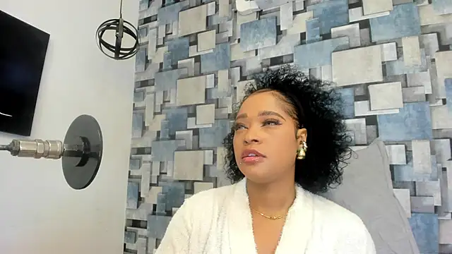 angel dthroatt online show from May 2026 12:12:02 PM