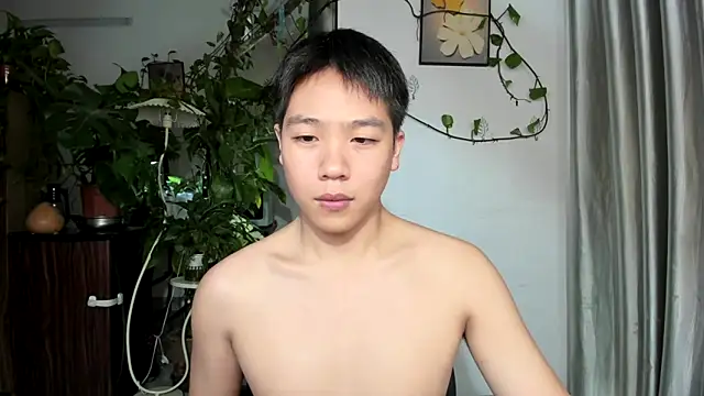 Snapshot of Oliver_Nl chatting on May 2026 04:20:02 AM Oliver Nl online show from May 2026 04:20:02 AM