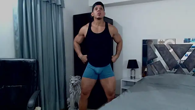 Snapshot of Frank_heaven01 chatting on June 2026 08:33:01 PM Frank heaven01 online show from June 2026 08:33:01 PM