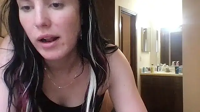 Snapshot of kittycatkendra chatting on May 2026 11:45:01 PM kittycatkendra online show from May 2026 11:45:01 PM