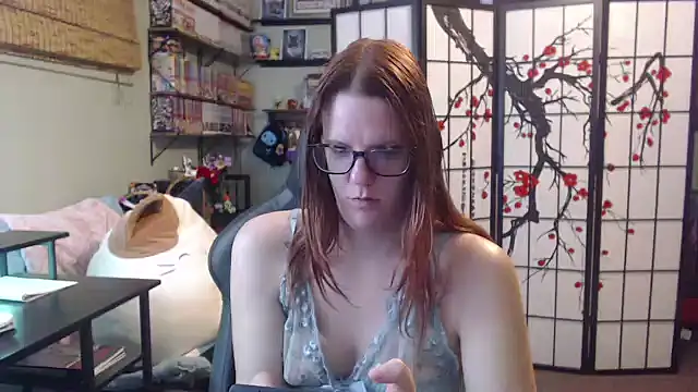 Snapshot of Sarahtineke chatting on May 2026 07:55:02 PM Sarahtineke online show from May 2026 07:55:02 PM