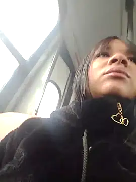 VivienAndClark online show from March 2025 02:23:01 PM