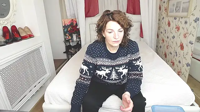 AmiHotGranny online show from February 2026 01:11:01 PM