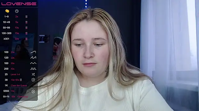 Light Luna online show from November 2025 10:16:01 AM