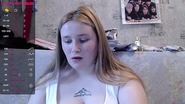 Light Luna online show from November 2025 07:09:01 AM