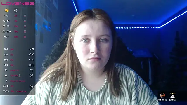 Snapshot of Light_Luna chatting on January 2026 11:59:02 AM Light Luna online show from January 2026 11:59:02 AM