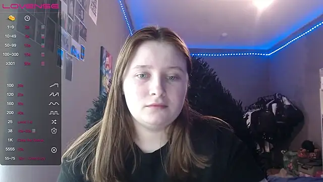 Snapshot of Light_Luna chatting on January 2026 03:39:02 PM Light Luna online show from January 2026 03:39:02 PM