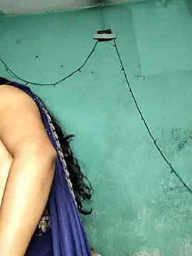 Snapshot of Luv_Adite20 chatting on March 2025 04:24:02 AM Luv Adite20 online show from March 2025 04:24:02 AM