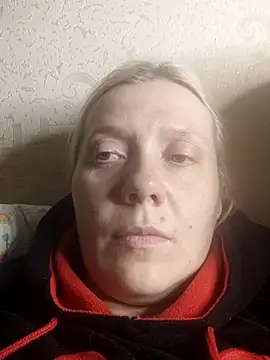 LeraSweet online show from May 2026 06:48:02 PM