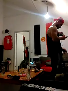 Snapshot of eltoulou chatting on February 2025 06:11:02 PM eltoulou online show from February 2025 06:11:02 PM