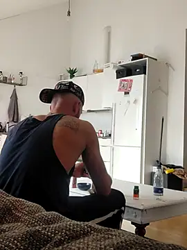 Snapshot of eltoulou chatting on March 2025 11:29:01 AM eltoulou online show from March 2025 11:29:01 AM