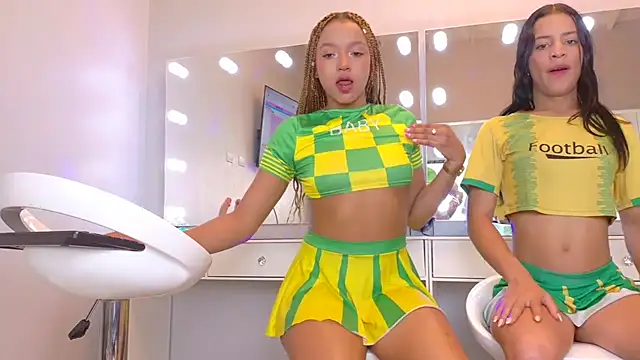 chocolatecrememia online show from March 2026 09:00:02 PM