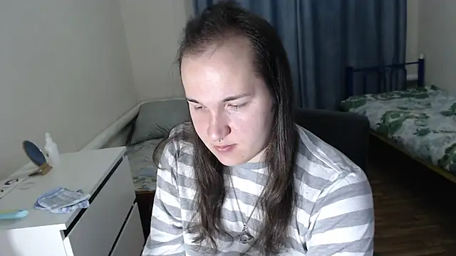 EvaMiron online show from December 2025 02:10:02 AM