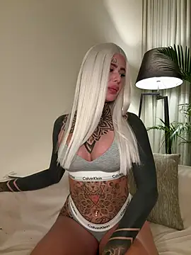 bambixboo online show from January 2026 04:45:02 PM