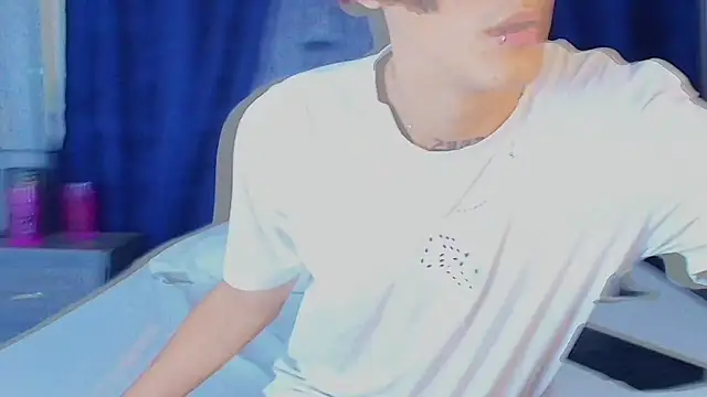 Snapshot of Samuelsince chatting on January 2025 04:41:02 AM Samuelsince online show from January 2025 04:41:02 AM