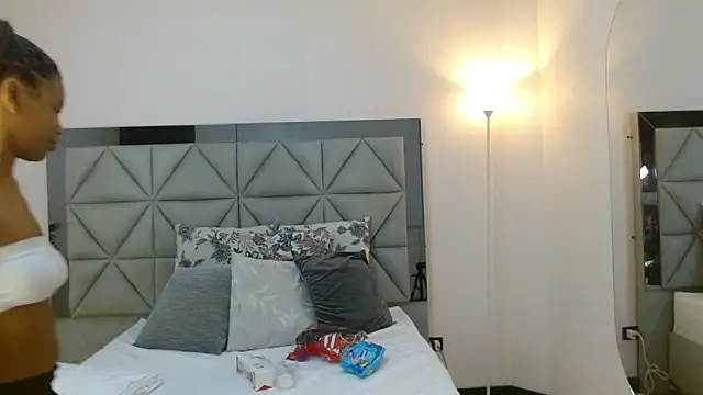 Snapshot of genesis_moretz chatting on February 2026 03:40:01 AM genesis moretz online show from February 2026 03:40:01 AM