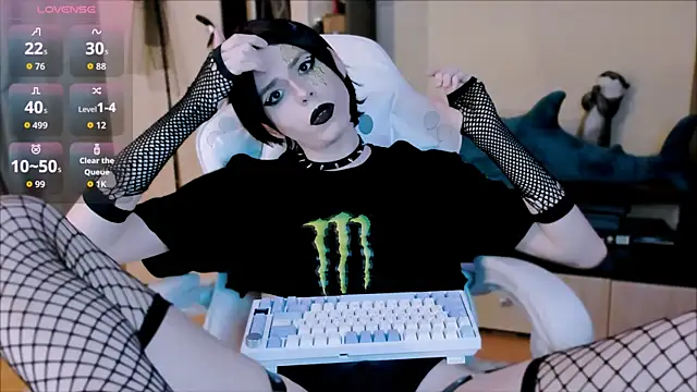 FemAlexa  online show from April 2026 05:17:01 PM