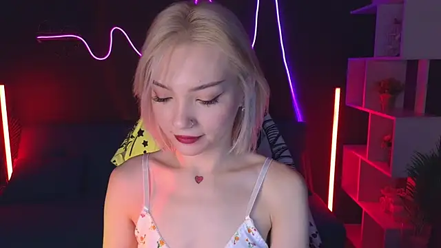 Snapshot of SandraBoyl chatting on January 2025 01:20:02 AM SandraBoyl online show from January 2025 01:20:02 AM