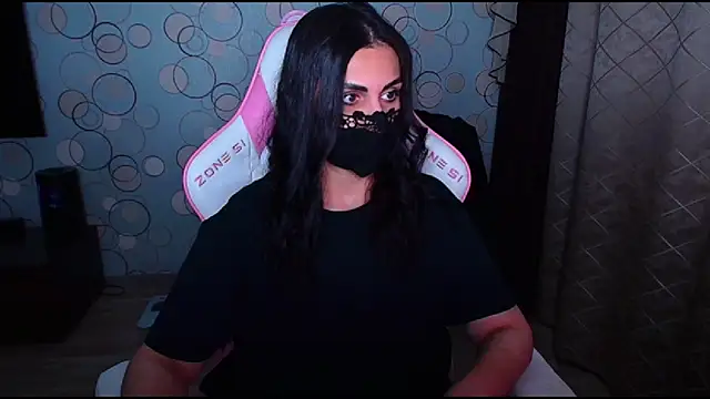   Yasmina   online show from October 2025 02:56:02 AM